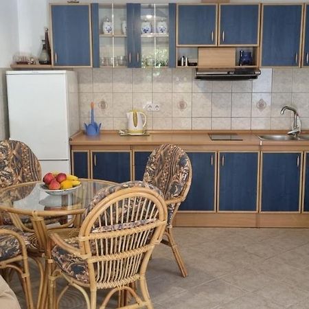 Apartmani Karla Baška Buitenkant foto