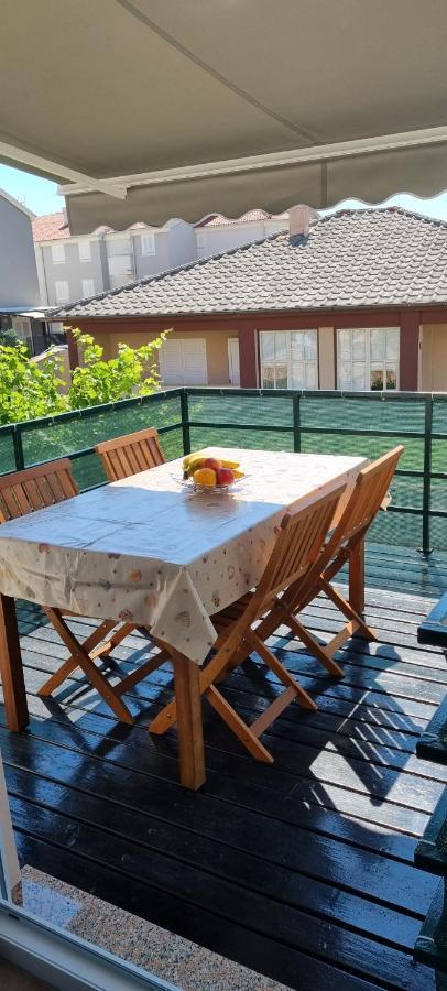 Apartmani Karla Baška Buitenkant foto