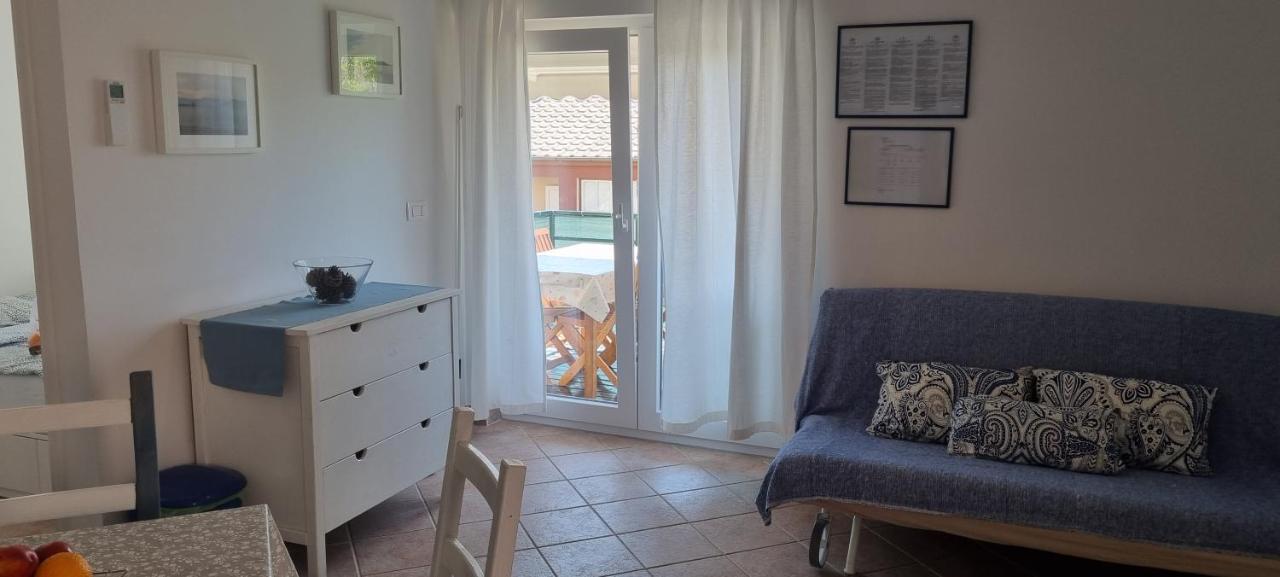 Apartmani Karla Baška Buitenkant foto